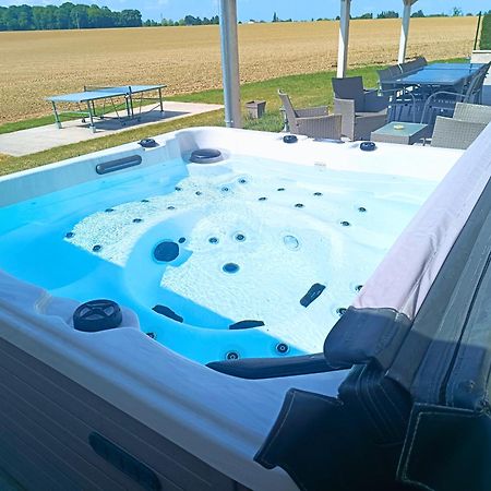 Chambre D'Hotes Le Domaine Des Hirondelles Champcenest Zewnętrze zdjęcie