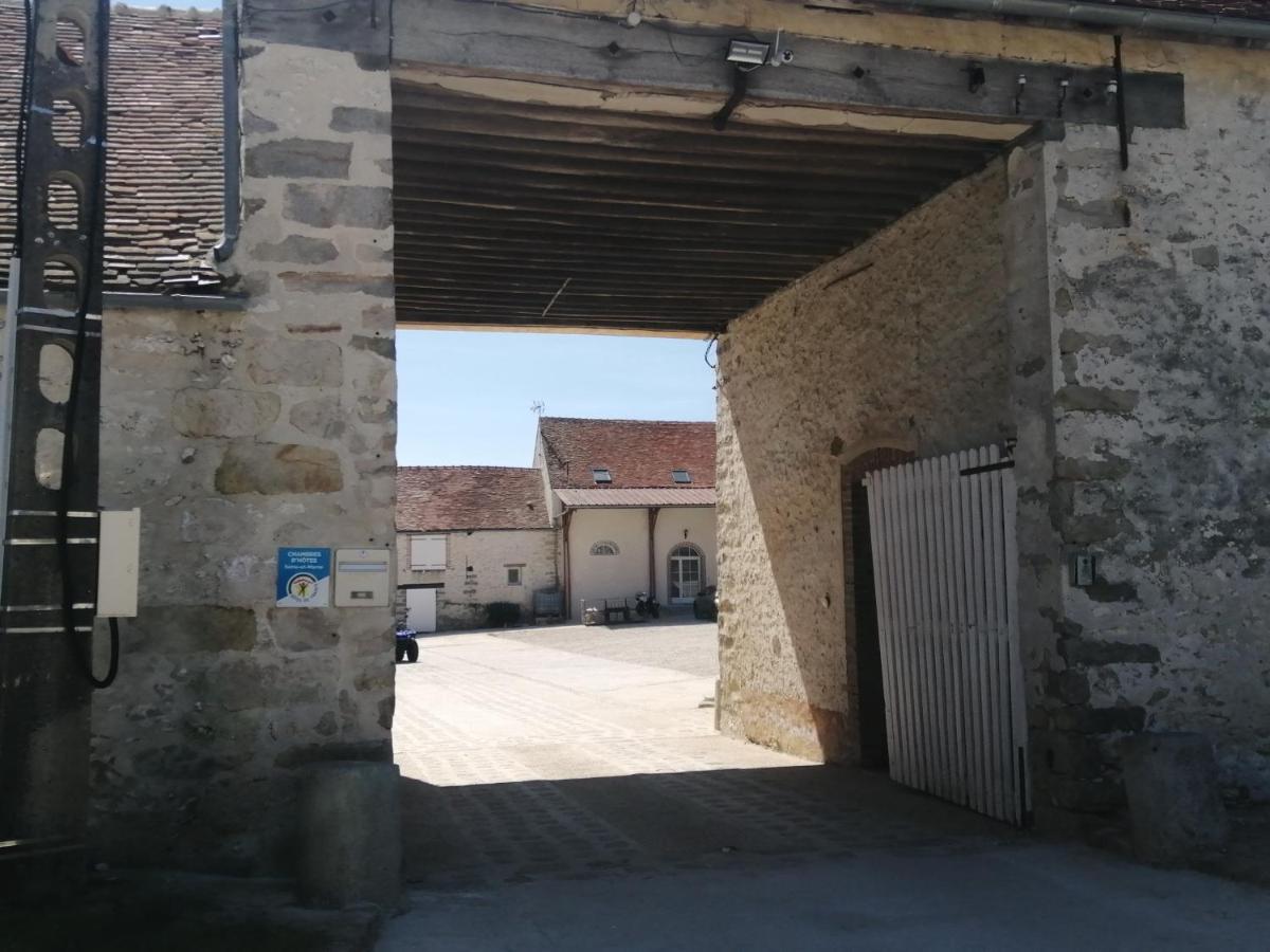Chambre D'Hotes Le Domaine Des Hirondelles Champcenest Zewnętrze zdjęcie