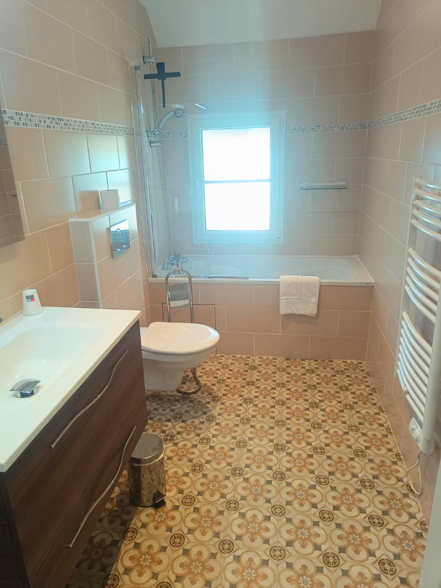 Chambre D'Hotes Le Domaine Des Hirondelles Champcenest Zewnętrze zdjęcie